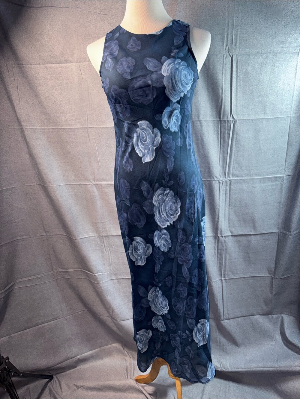 1436-Vintage Johnnie M Women’s Sleeveless Navy Floral Maxi Dress